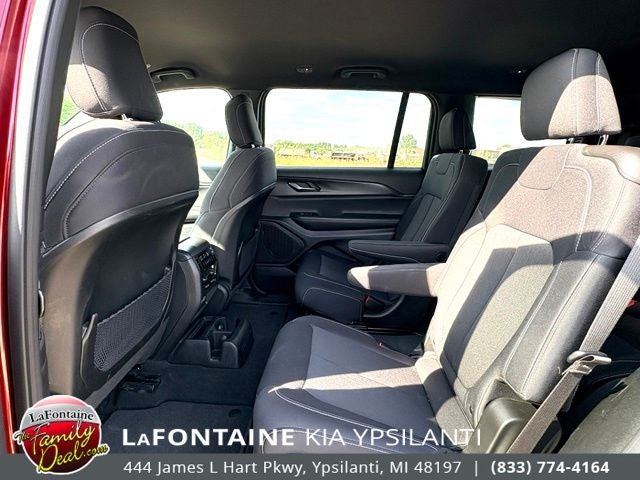 2024 Jeep Grand Cherokee L Laredo