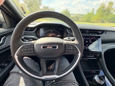 2024 Jeep Grand Cherokee L Laredo