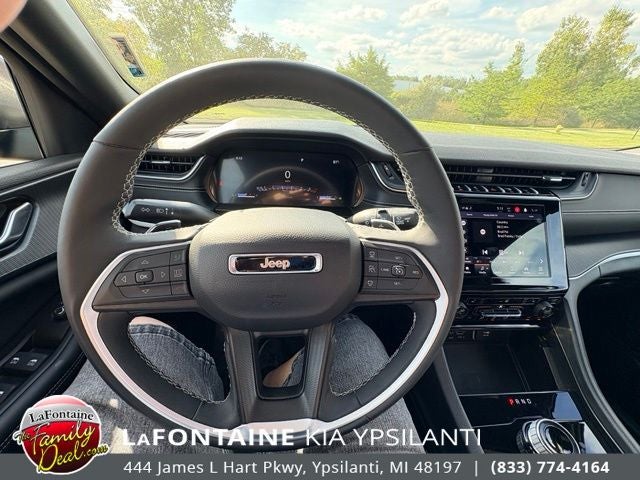 2024 Jeep Grand Cherokee L Laredo