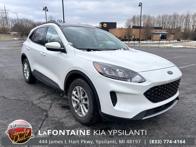 2020 Ford Escape SE