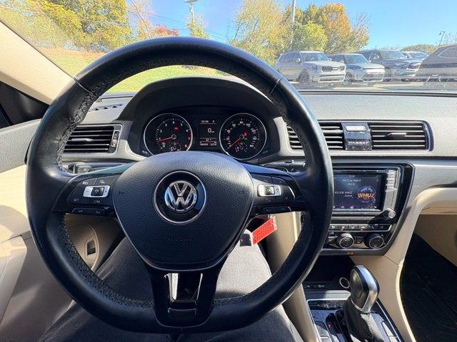 2018 Volkswagen Passat 2.0T R-Line