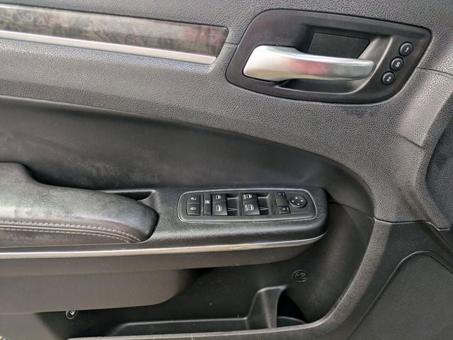 2017 Chrysler 300 C