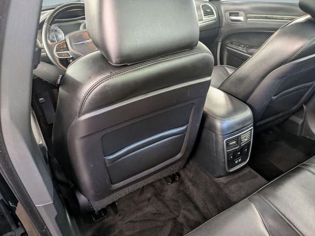 2017 Chrysler 300 C