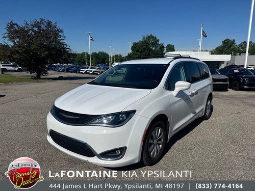 2017 Chrysler Pacifica Touring L