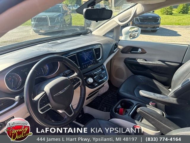 2017 Chrysler Pacifica Touring L