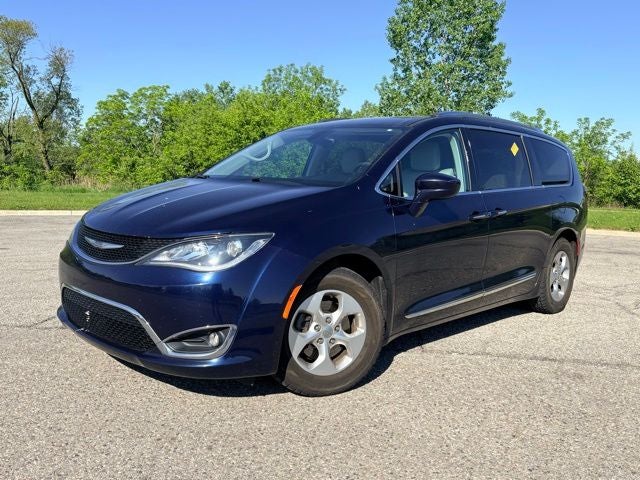 2017 Chrysler Pacifica Touring L Plus