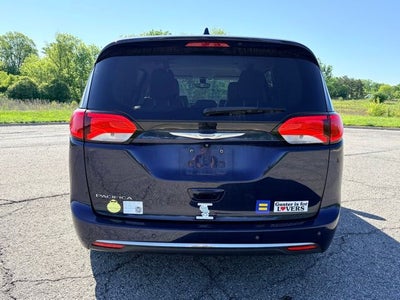 2017 Chrysler Pacifica Touring L Plus