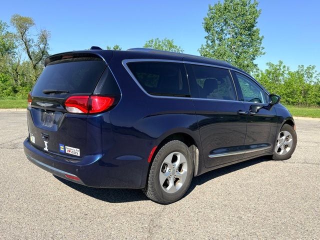 2017 Chrysler Pacifica Touring L Plus