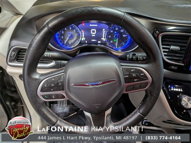 2017 Chrysler Pacifica Touring L Plus