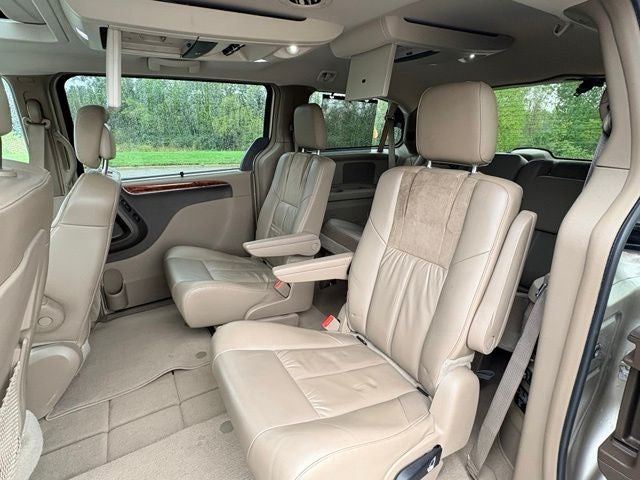 2016 Chrysler Town & Country Limited