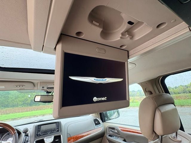 2016 Chrysler Town & Country Limited