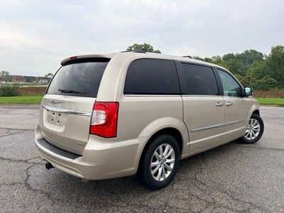 2016 Chrysler Town & Country Limited