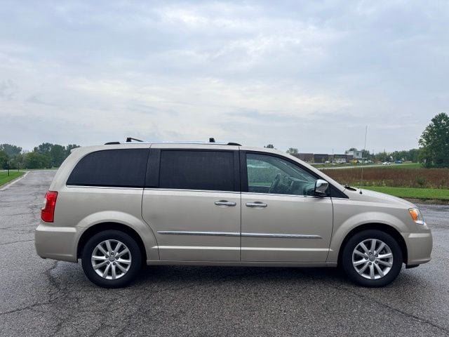 2016 Chrysler Town & Country Limited