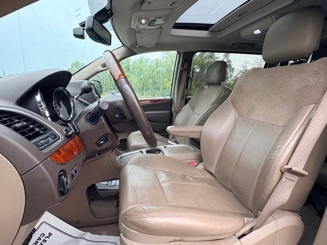 2016 Chrysler Town & Country Limited