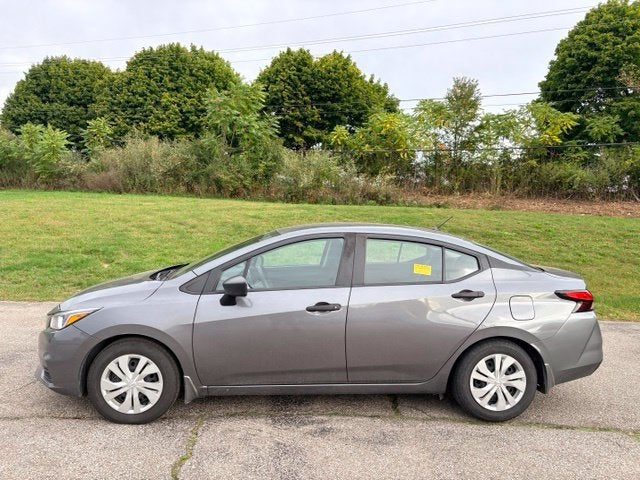 2021 Nissan Versa 1.6 S