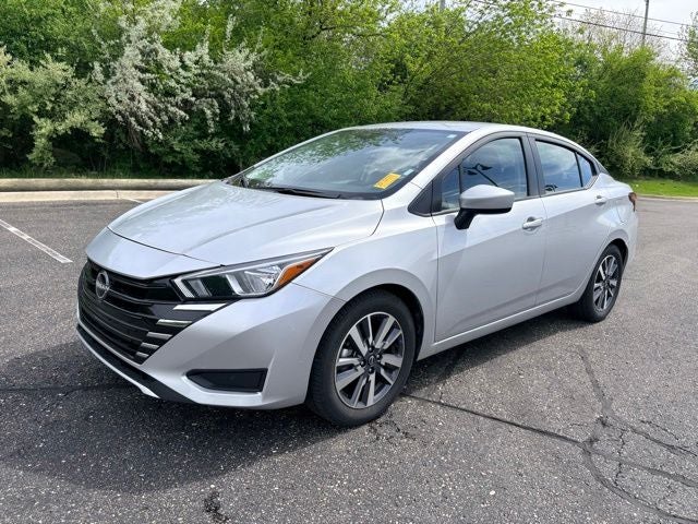 2023 Nissan Versa 1.6 SV