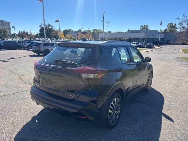 2023 Nissan Kicks SV