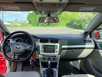 2015 Volkswagen Golf TSI S 4-Door