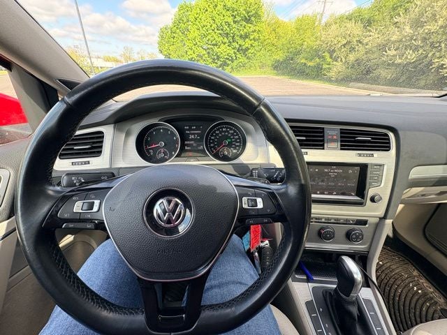 2015 Volkswagen Golf TSI S 4-Door