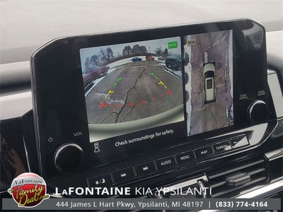 2023 Nissan Pathfinder SL