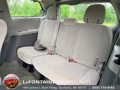 2017 Toyota Sienna LE 7 Passenger