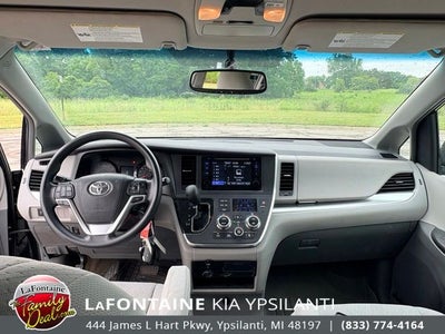 2017 Toyota Sienna LE 7 Passenger
