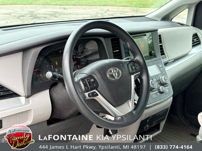 2017 Toyota Sienna LE 7 Passenger