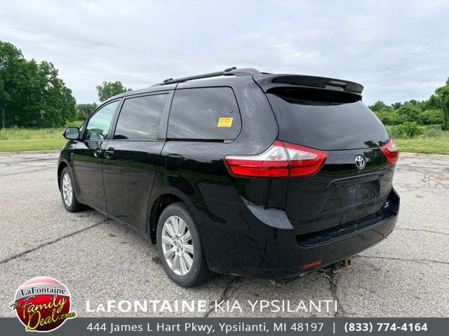 2017 Toyota Sienna LE 7 Passenger