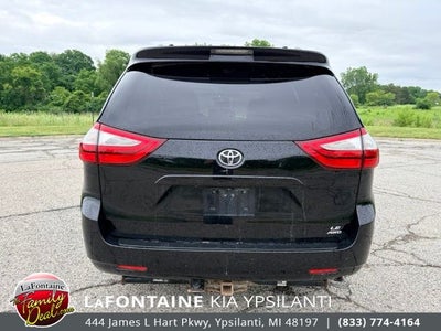 2017 Toyota Sienna LE 7 Passenger