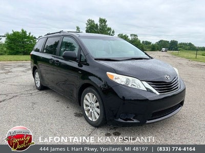 2017 Toyota Sienna LE 7 Passenger