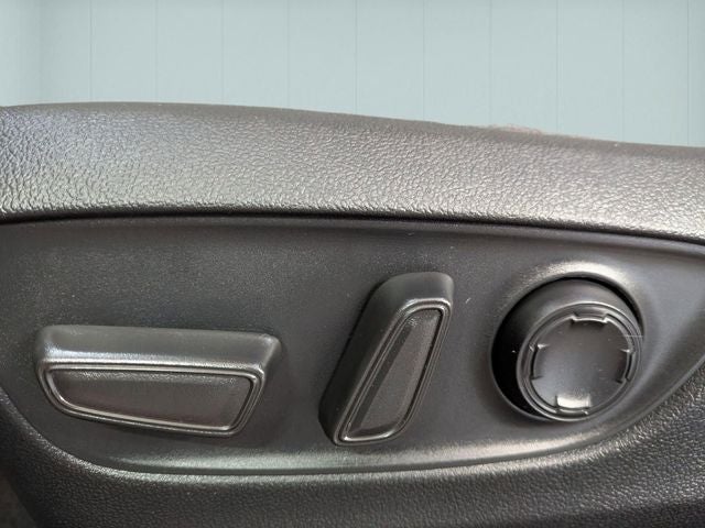 2023 Toyota Sienna XSE 7 Passenger