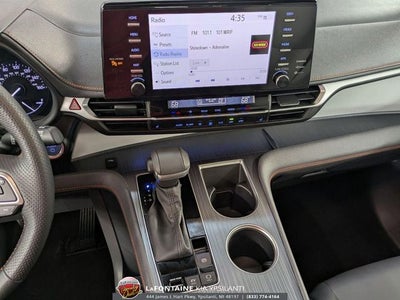 2023 Toyota Sienna XSE 7 Passenger