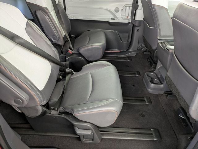 2023 Toyota Sienna XSE 7 Passenger