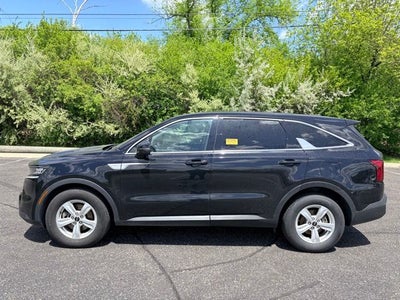 2023 Kia Sorento LX