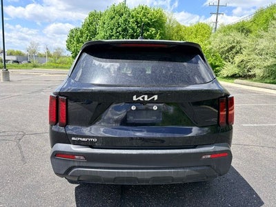 2023 Kia Sorento LX