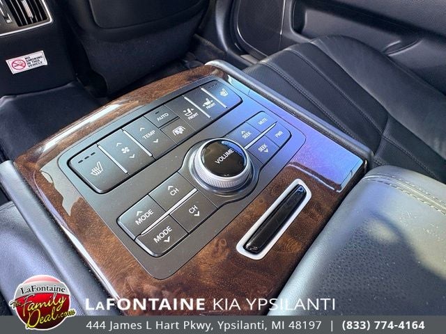 2011 Hyundai Equus Signature