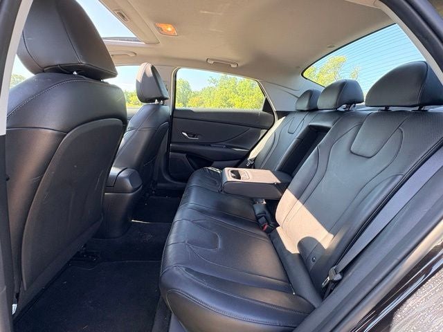 2022 Hyundai Elantra Limited