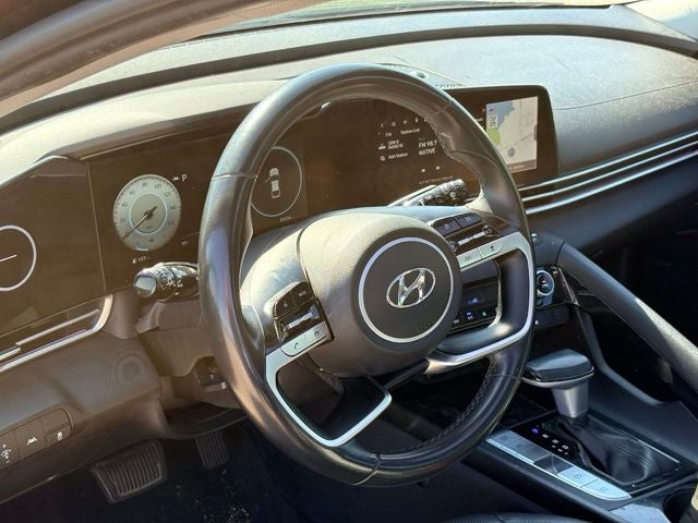 2022 Hyundai Elantra Limited