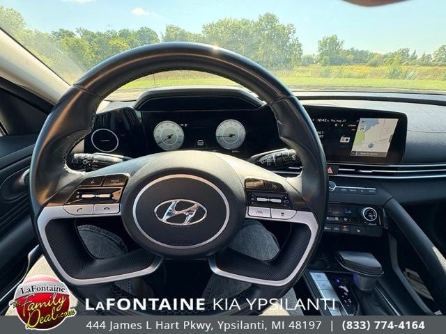 2022 Hyundai Elantra Limited