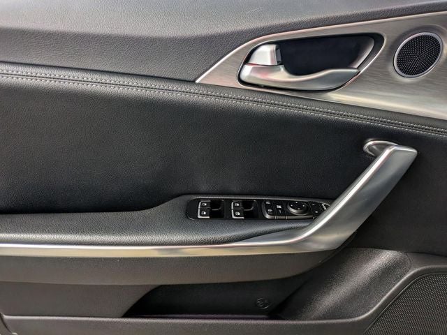 2022 Kia Stinger GT1