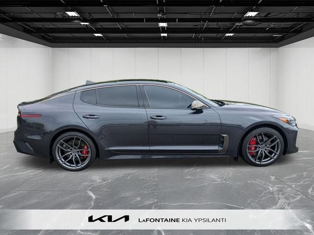 2022 Kia Stinger GT1