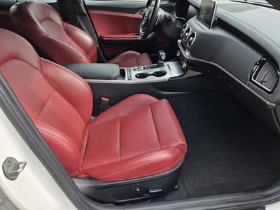 2020 Kia Stinger GT1