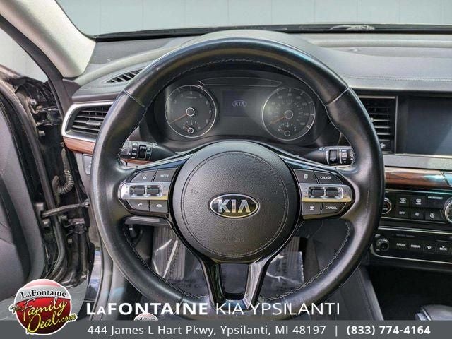 2019 Kia Cadenza Technology