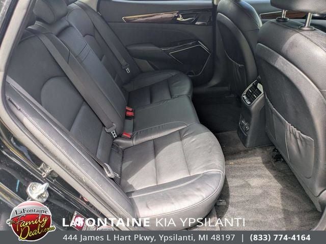 2019 Kia Cadenza Technology