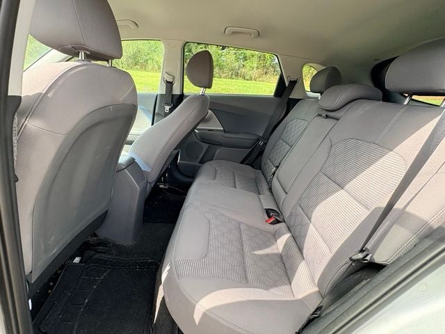 2017 Kia Niro LX