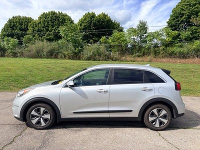 2017 Kia Niro LX
