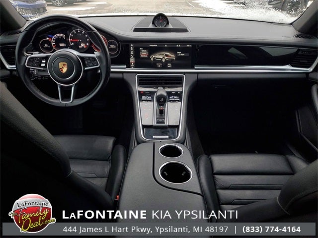 2018 Porsche Panamera 4
