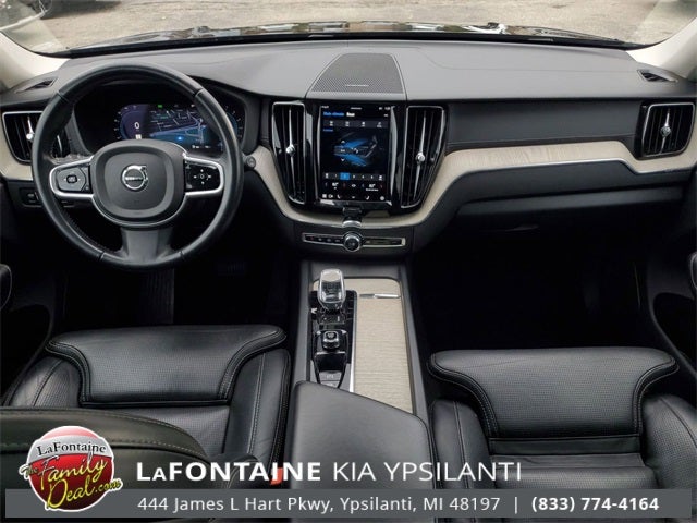 2022 Volvo XC60 B6 Inscription