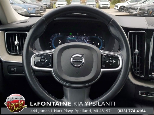 2022 Volvo XC60 B6 Inscription