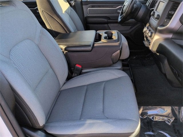 2022 RAM 1500 Big Horn Crew Cab 4x4 5'7" Box